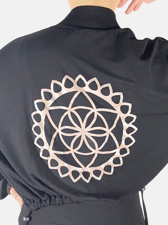 Namastae® Yoga vest dames | Dames vest | Yoga kleding | Lange mouw | Zwart | Met Mandala print | Maat 36 (M)